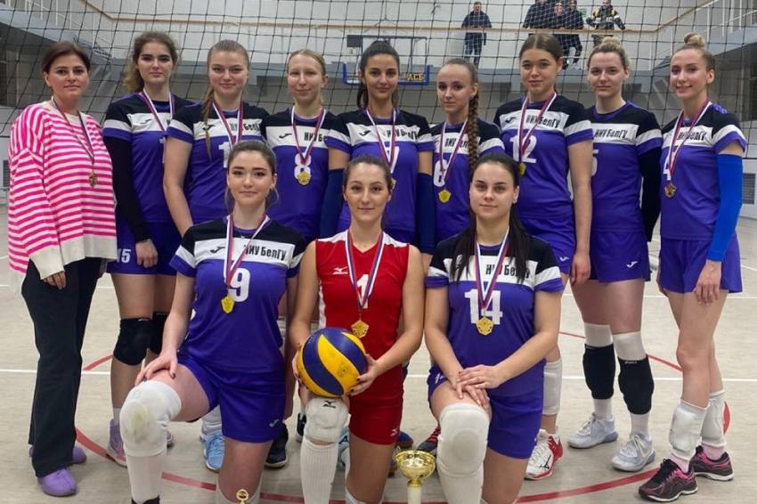Женская команда Белгородского госуниверситета выиграла Открытый Кубок Спортивного клуба НИУ «БелГУ» по волейболу